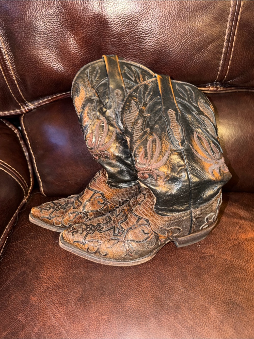 Women's Two-Tone Black and Brown Embroidered Western Boots